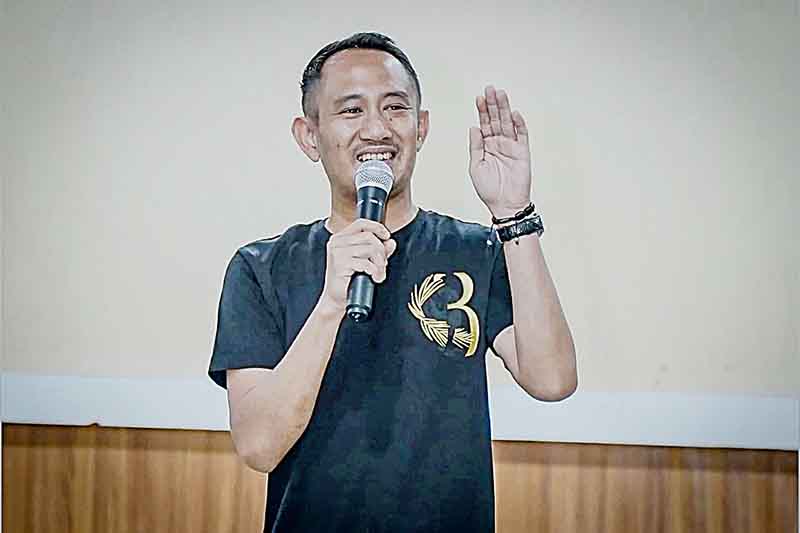 Walikota Palangka Raya Fairid Nafarin.
