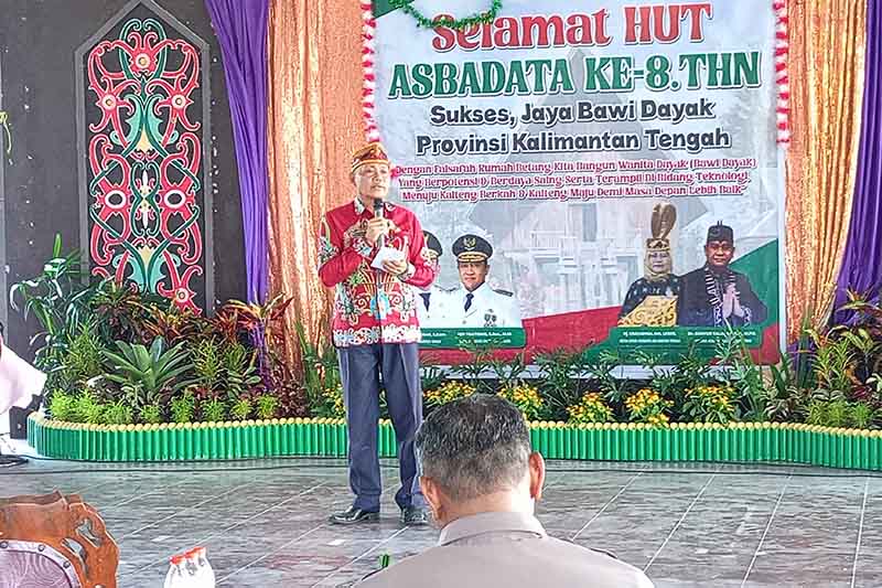 ASBADATA Lestarikan Seni Pemberdayaan Perempuan Dayak