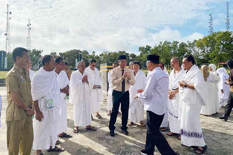 Buka Bimbingan Manasik Haji, Bupati Harapkan Kuota 2027 Ditambah