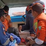 Penumpang KM Dharma Lompat ke Laut