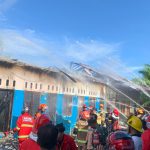 Barak Delapan Pintu Ludes Terbakar