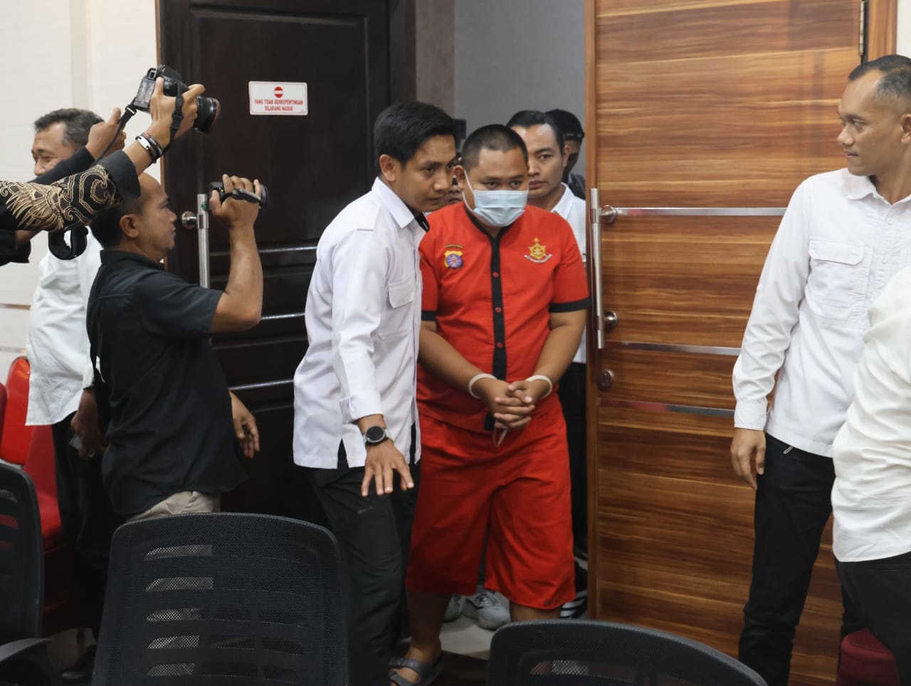 Polda Kalteng Tahan Mantan Kades