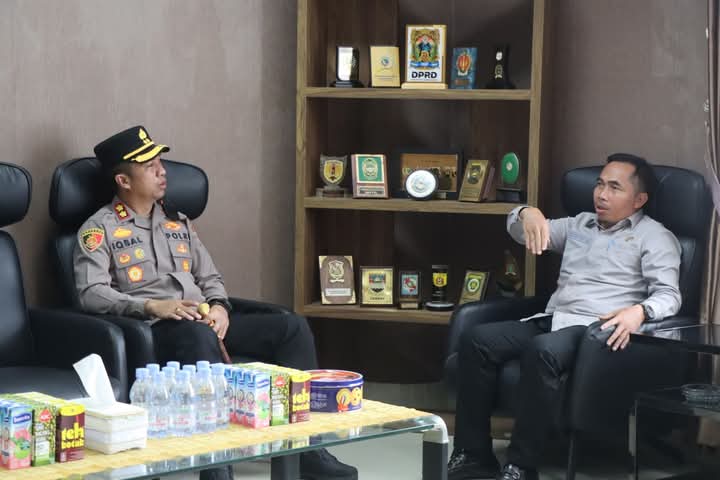 Ketua DPRD Terima Kunjungan Silaturahmi Kapolres