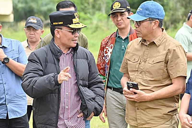 Kunjungi Stadion di Hanau Guna Tingkatkan Infrastruktur Olahraga Daerah