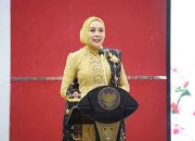 Peringati Hari Kartini Gelar Fashion Show Pakaian Nasional