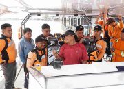 Tim Recue Dilatih Operasionalkan Kapal Damkar