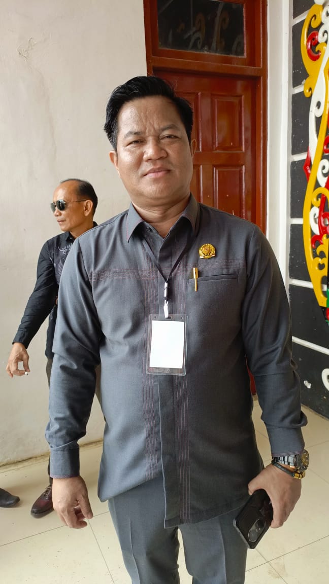 Anggota DPRD Murung Raya Bebie