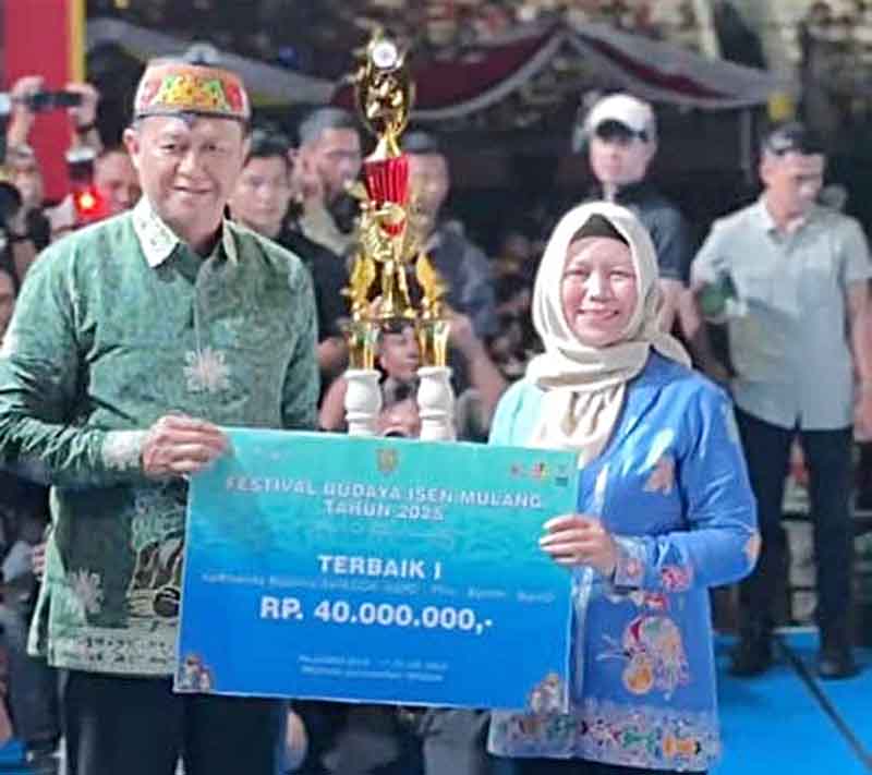 Dislutkan Juara I Karnaval Budaya FBIM 2025