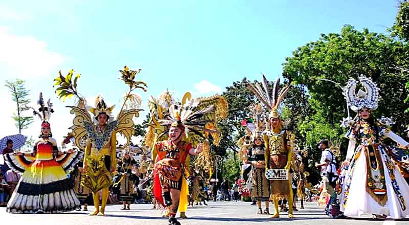 FBIM Momentum Kenalkan Budaya Dayak Hingga ke Mancanegara