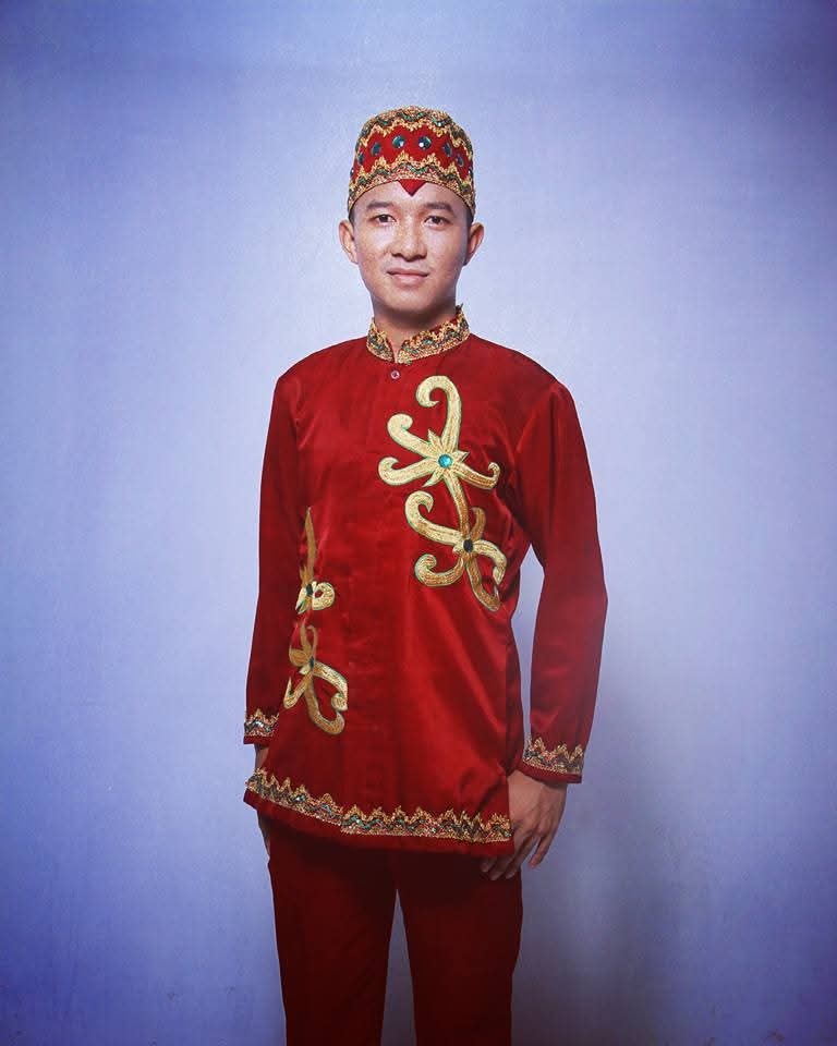 Bisa Rancang Busana, Sudah Punya Sanggar Sendiri