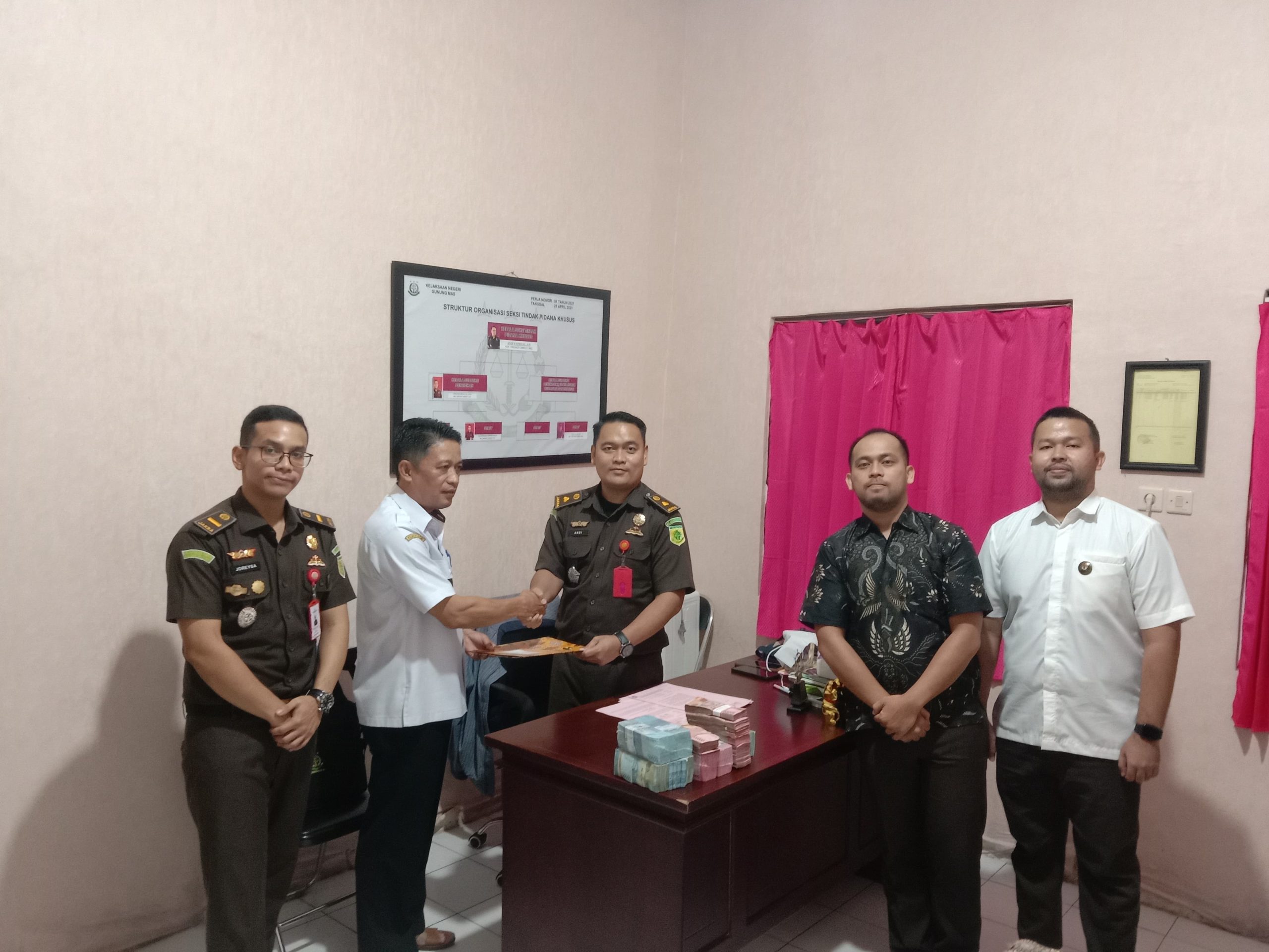 Ada Dugaan Penyimpangan BUMDesma Parawei Itah 10