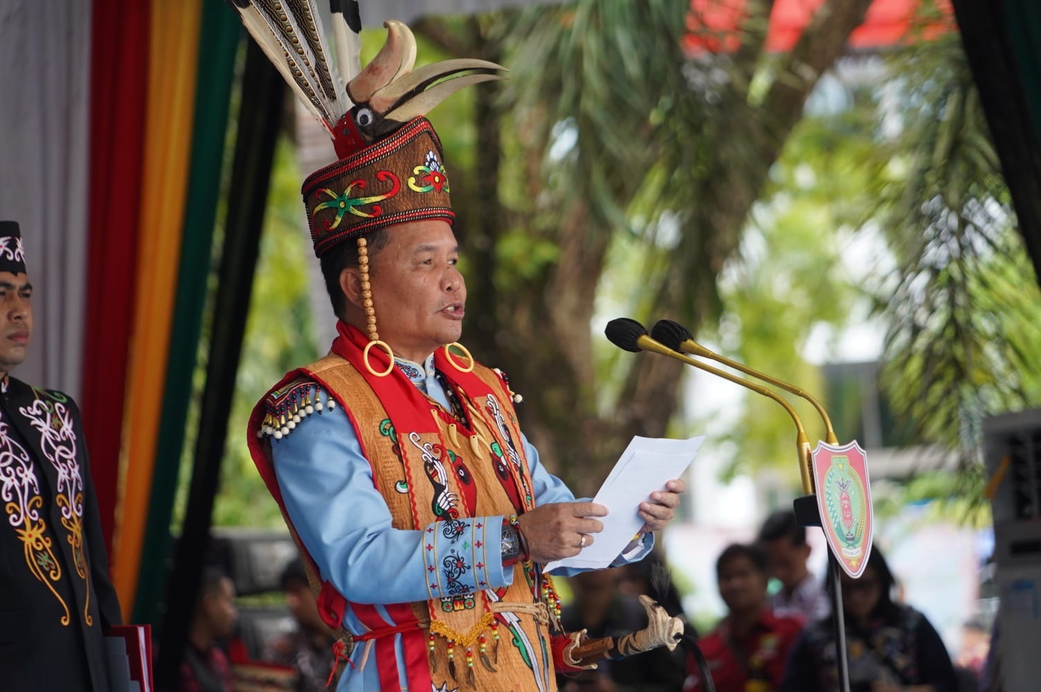 Hari Jadi Kalteng, Gubernur Terima Gelar Adat Dayak