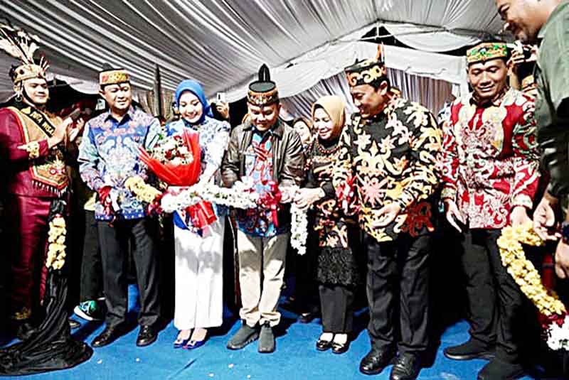 Gubernur Dorong UMKM dan Kreativitas Lokal