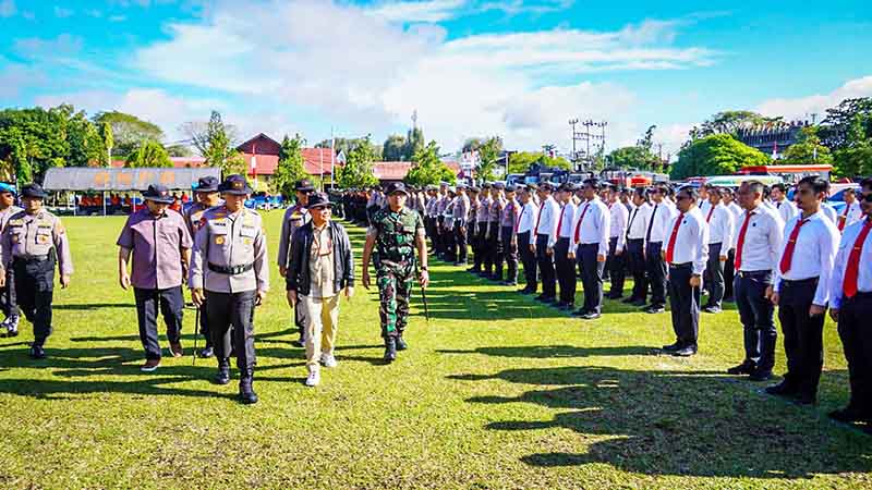 Gubernur Hadiri Apel Personel dan Sarpras