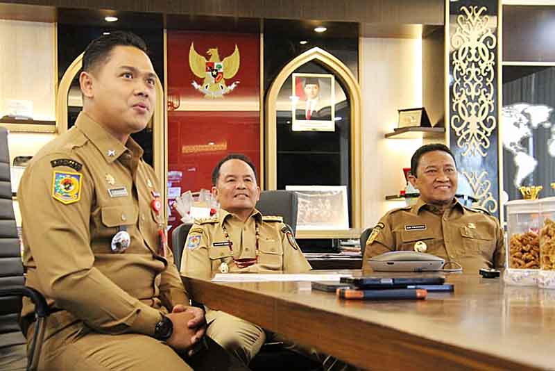 Gubernur Sapa 97 Ribu Siswa Lewat 'Pak Agustiar Mengajar'