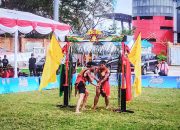 Lawang Sakepeng sebagai Bela Diri Sambut Tamu Kehormatan