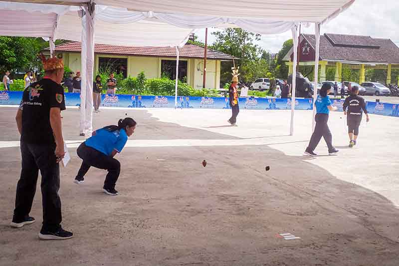Permainan Habayang tak Kalah dengan Gasing Modern