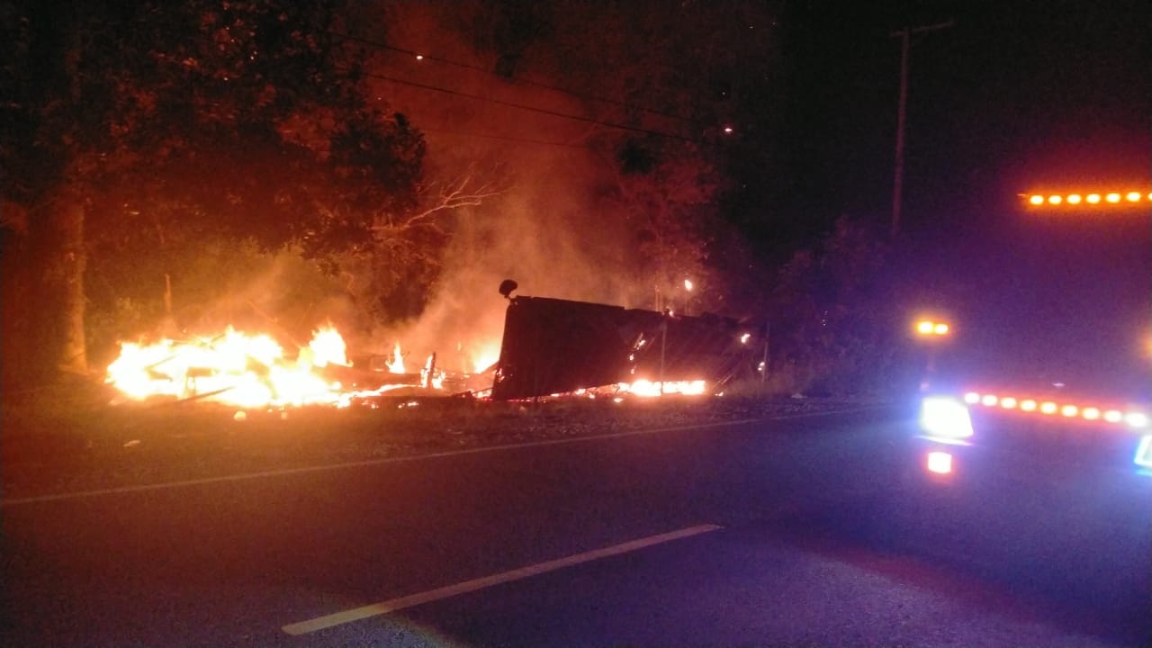 Rumah-Warung di Mintin Ludes Terbakar
