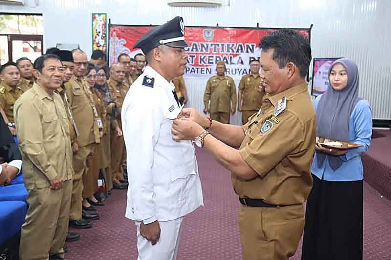 Sembari Lantik Pj Kades, Bupati Sosialisasikan Kopdes Merah Putih