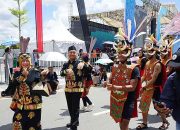 Tampilkan Tarian Gelang Dadas sebagai Tanaman Khas Kalteng