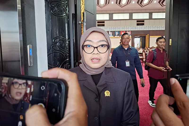 Wakil Ketua I DPRD Kalteng Riska Agustin-