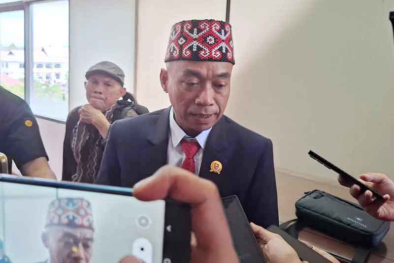 Wakil Ketua Komisi II DPRD Kalteng Bambang Irawan