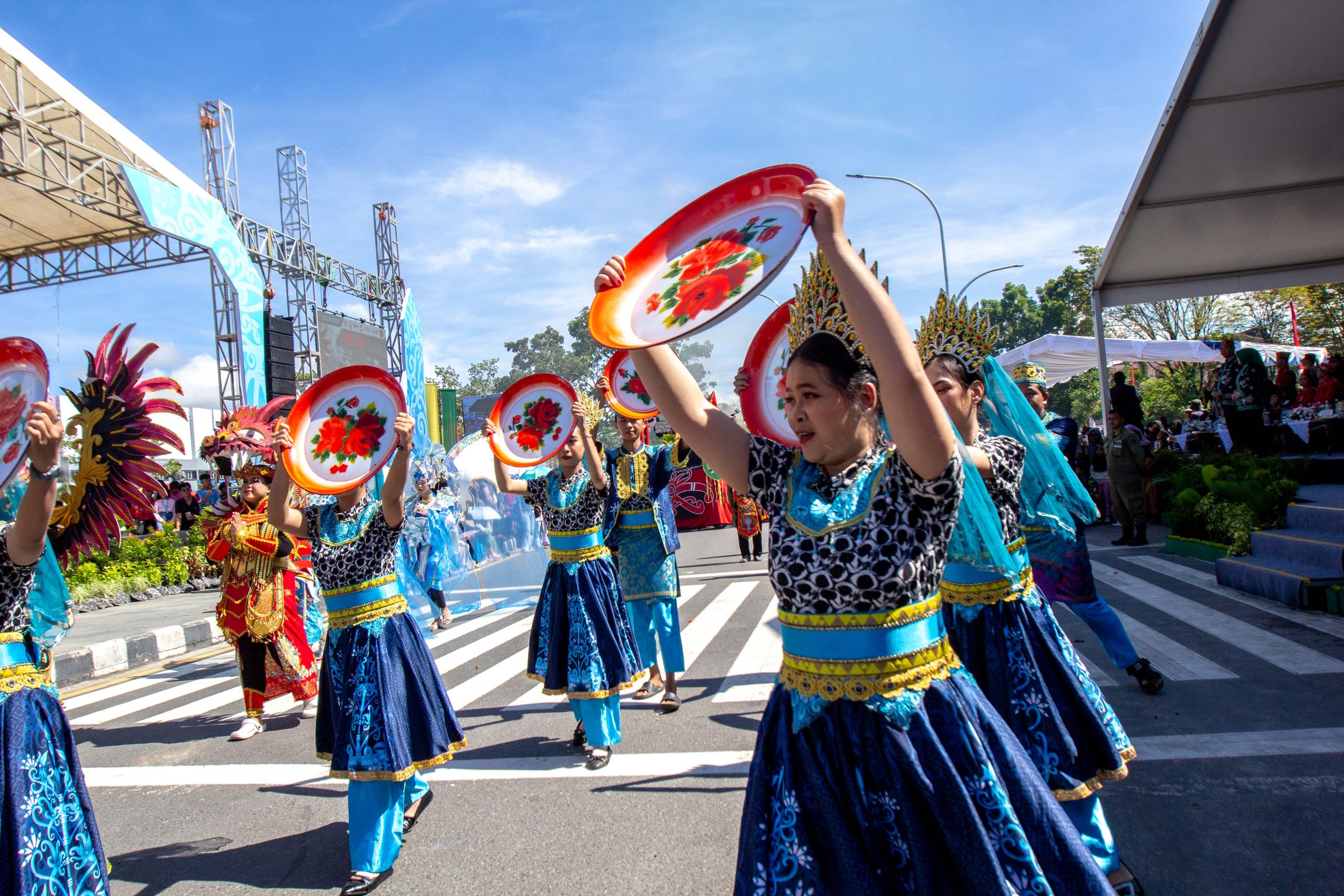 Berbagai Lomba dan Karnaval Memeriahkan HUT Kalteng