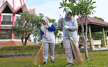 Aksi Rutin Jumat Bersih, Bupati Ajak Masyarakat Jaga Lingkungan 