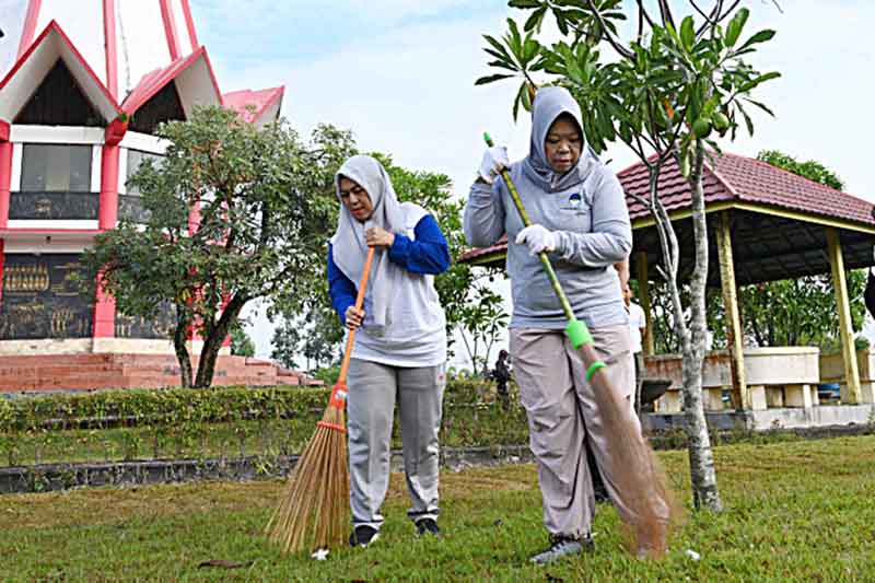Aksi Rutin Jumat Bersih, Bupati Ajak Masyarakat Jaga Lingkungan 