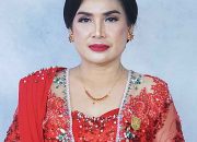 Anggota DPRD Gunung Mas, Elvie Esie.