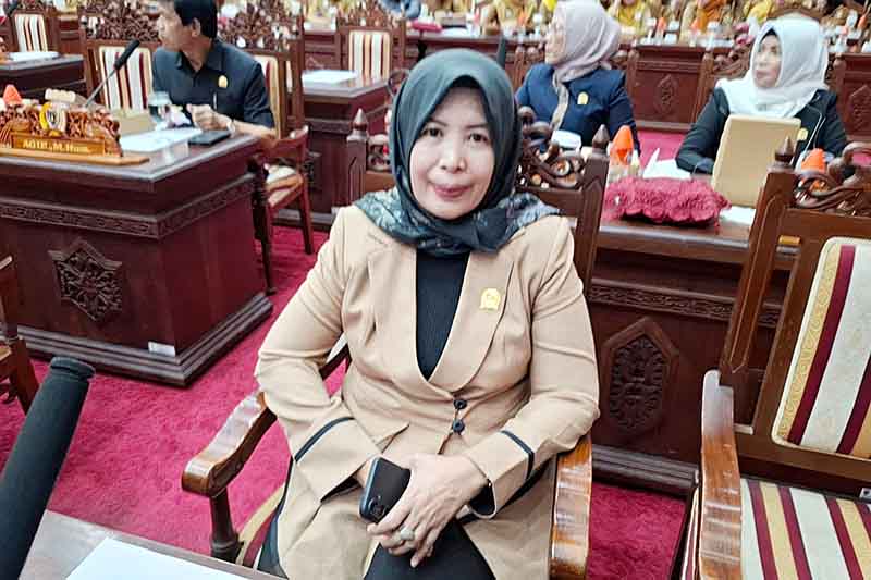 Anggota DPRD Kalteng Noor Fazariah Kamayanti