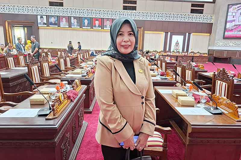 Anggota DPRD Kalteng Noor Fazariah Kamayanti
