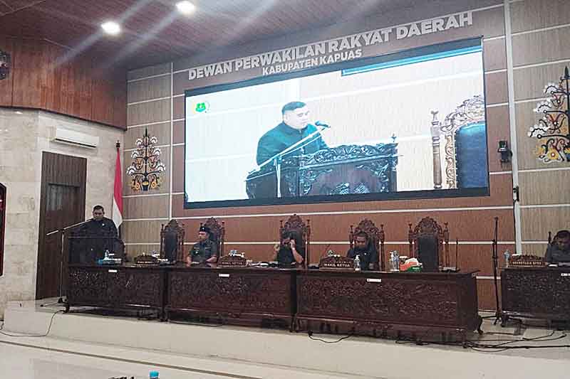 Fraksi Golkar Beri Catatan terhadap Raperda Pertanggungjawaban APBD 2024