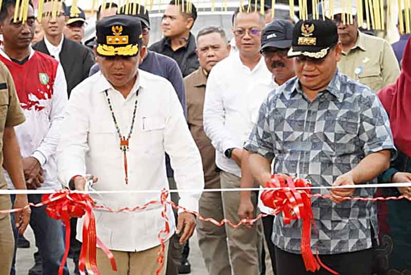 Gubernur Resmikan Koperasi Merah Putih di Sampit 