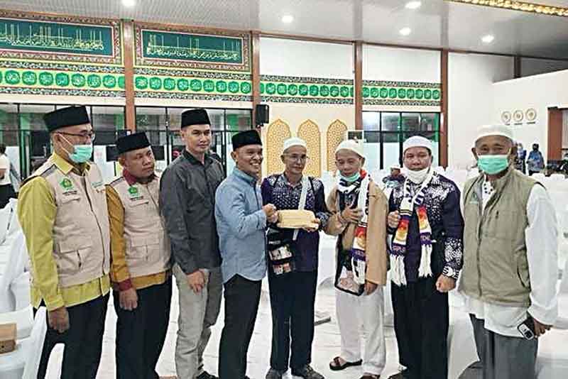 Kedatangan 54 Jemaah Haji Kapuas Disambut oleh Pemda