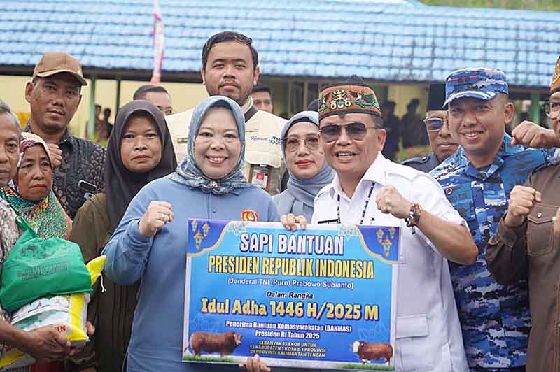 Kunker Gubernur dari Penyaluran Hewan Kurban hingga Pasar Murah