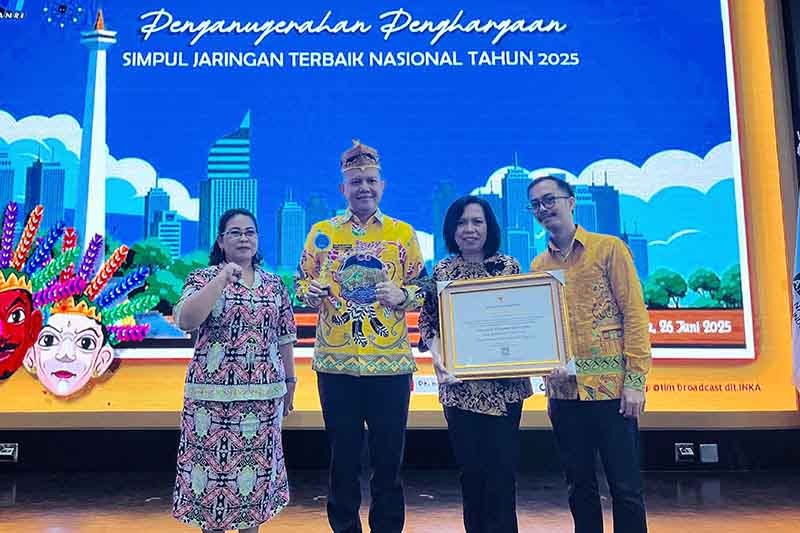 Pemkab Terima Penghargaan Kinerja Kearsipan dari ANRI
