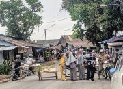 Jalan di Sampit Semrawut, PKL Abaikan Pasar Resmi