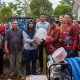 Pemda Kapuas Hibahkan Mesin Pakan dan Bibit Ikan 
