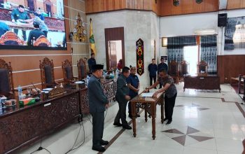 DPRD dan Pemkab Kapuas Sepakati Enam Raperda