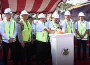 Wiyatno Resmikan Pemancangan Tiang MPP Kapuas