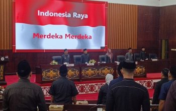 Dewan Mura Sampaikan Hasil Reses dan Penyerahan Tiga Raperda