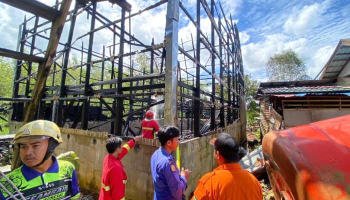 Gedung Sarang Walet di Mampai Ludes Terbakar