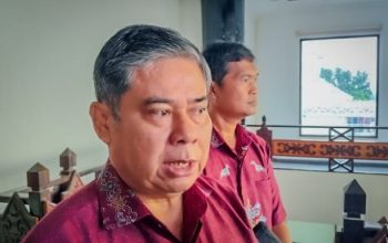 Anggarkan Rp 49,5 Miliar Pengadaan Seragam Siswa Baru SMA atau SMK