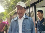Survei Median 55,5 Persen Responden Yakin Ijazah Jokowi Asli