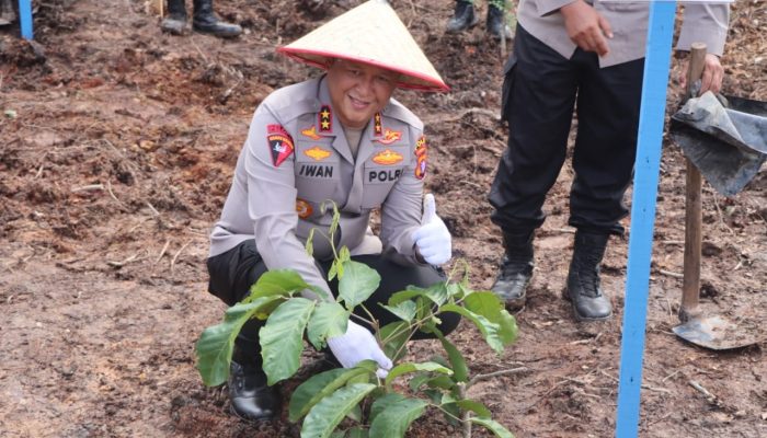 Upaya Bersama Menjaga Langit Borneo Tetap Biru