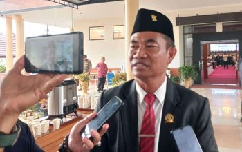 Pemasangan Bendera